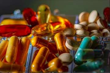 Olive Oil and the Immune System: Nourishing Defenses with Liquid Gold